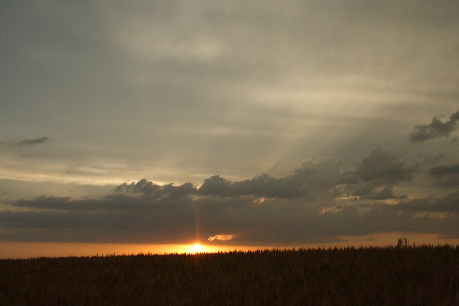 sunset sunset_pictures : SE of Kinsley, Kansas, USA   29 May 2006