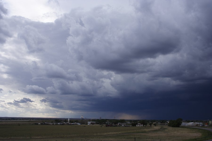 cumulonimbus supercell_thunderstorm : E of Limon, Colorado, USA   31 May 2006