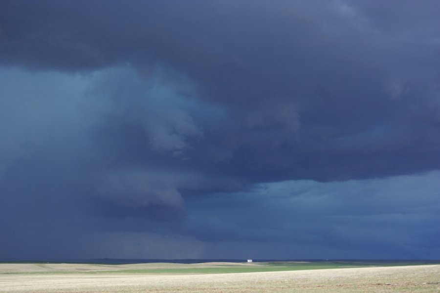 wallcloud thunderstorm_wall_cloud : E of Limon, Colorado, USA   31 May 2006