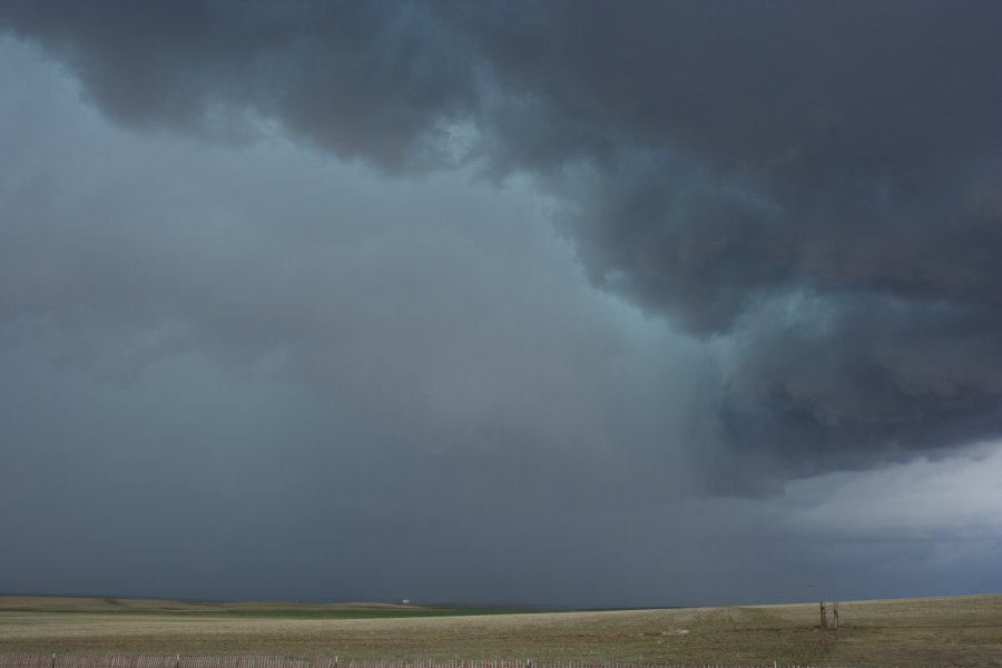 wallcloud thunderstorm_wall_cloud : E of Limon, Colorado, USA   31 May 2006