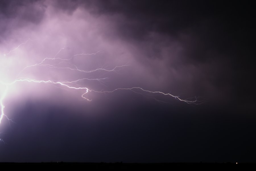 lightning lightning_bolts : Shattuck, Oklahoma, USA   3 June 2006