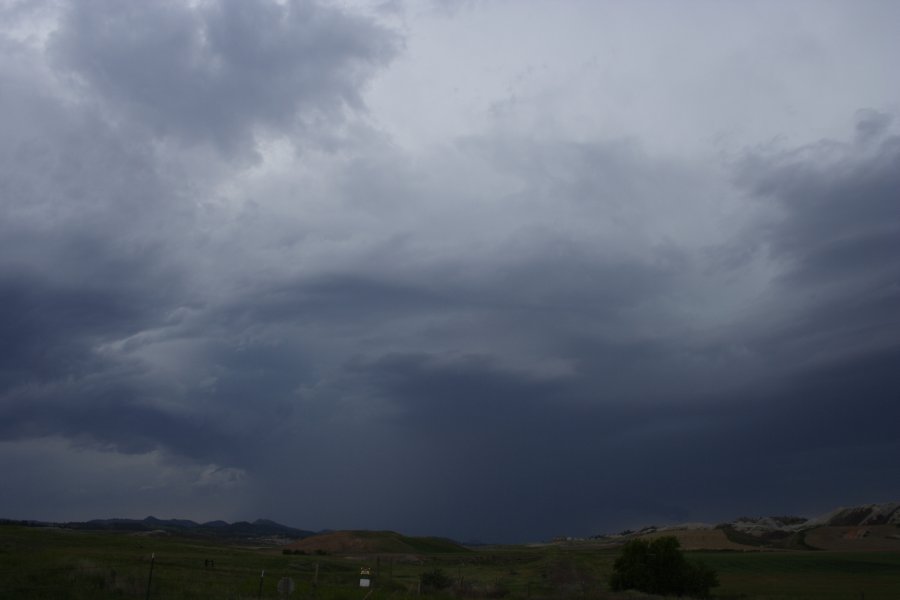 cumulonimbus supercell_thunderstorm : E of Billings, Montana, USA   8 June 2006