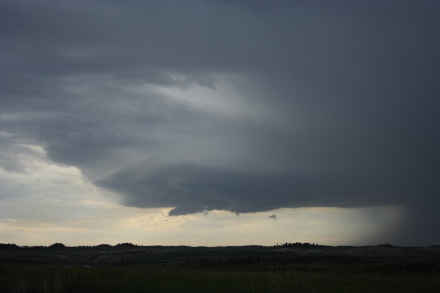 wallcloud thunderstorm_wall_cloud : E of Billings, Montana, USA   8 June 2006