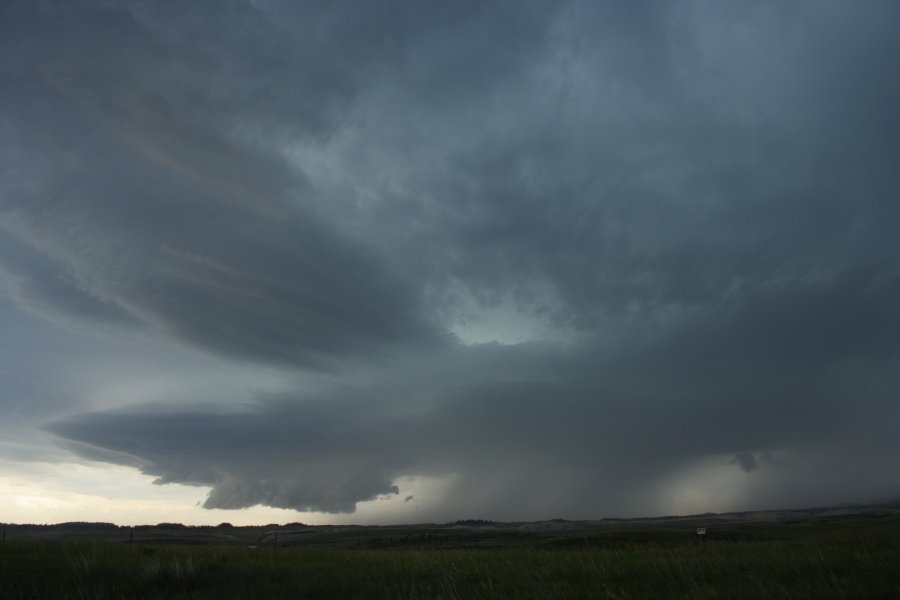 cumulonimbus thunderstorm_base : E of Billings, Montana, USA   8 June 2006