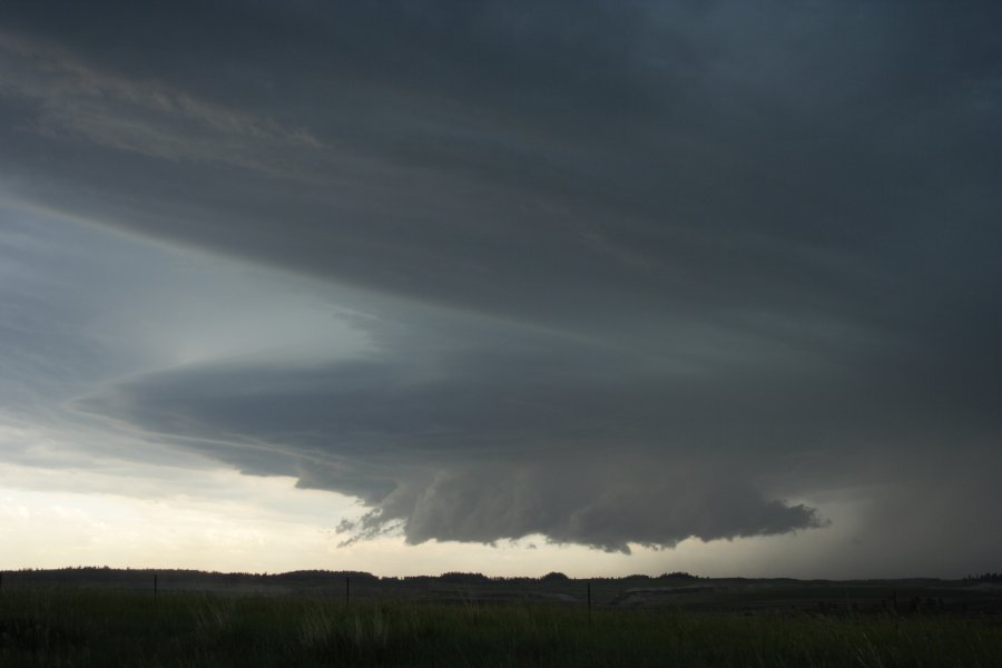 wallcloud thunderstorm_wall_cloud : E of Billings, Montana, USA   8 June 2006