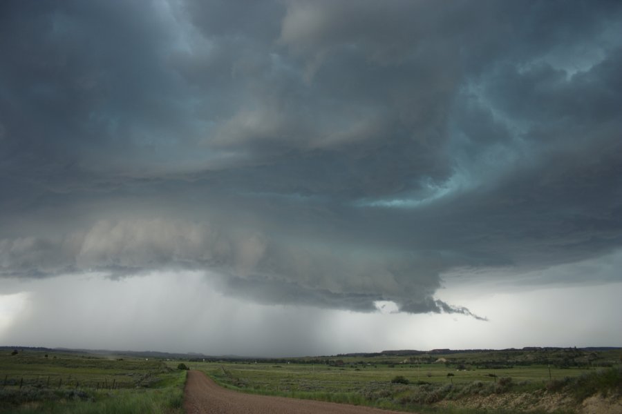 cumulonimbus thunderstorm_base : E of Billings, Montana, USA   8 June 2006