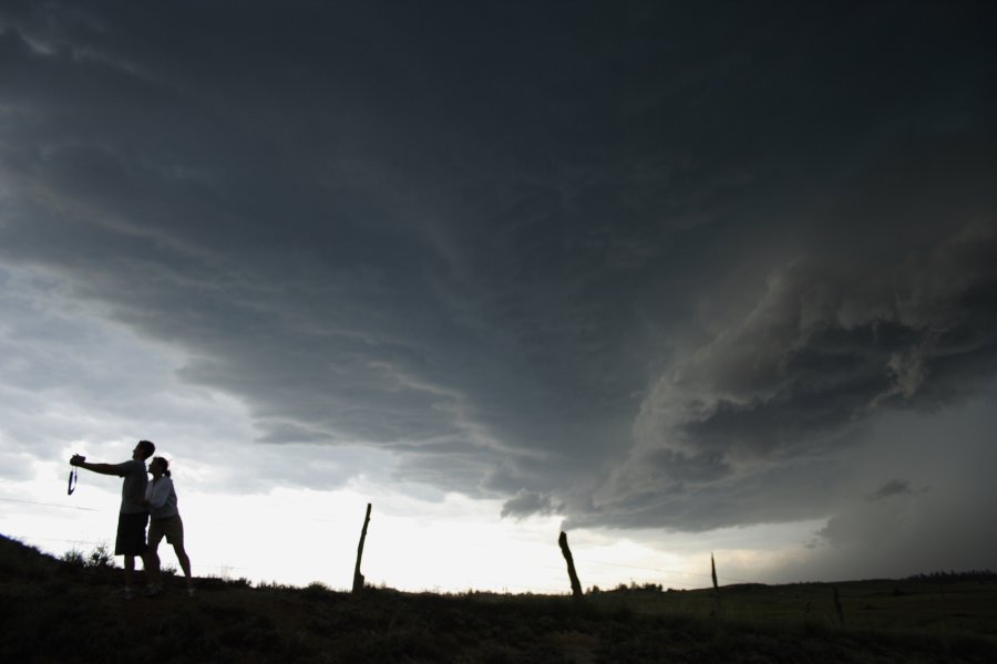 cumulonimbus supercell_thunderstorm : E of Billings, Montana, USA   8 June 2006