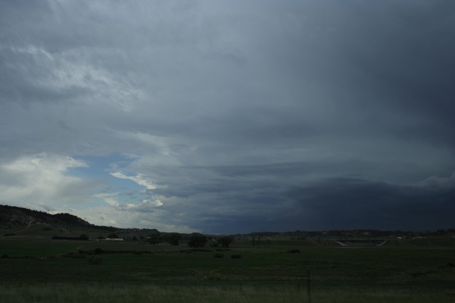 cumulonimbus supercell_thunderstorm : NW of Newcastle, Wyoming, USA   9 June 2006