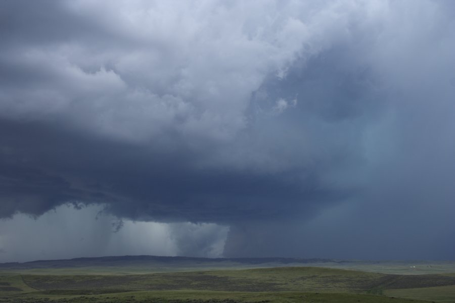 cumulonimbus supercell_thunderstorm : NW of Newcastle, Wyoming, USA   9 June 2006