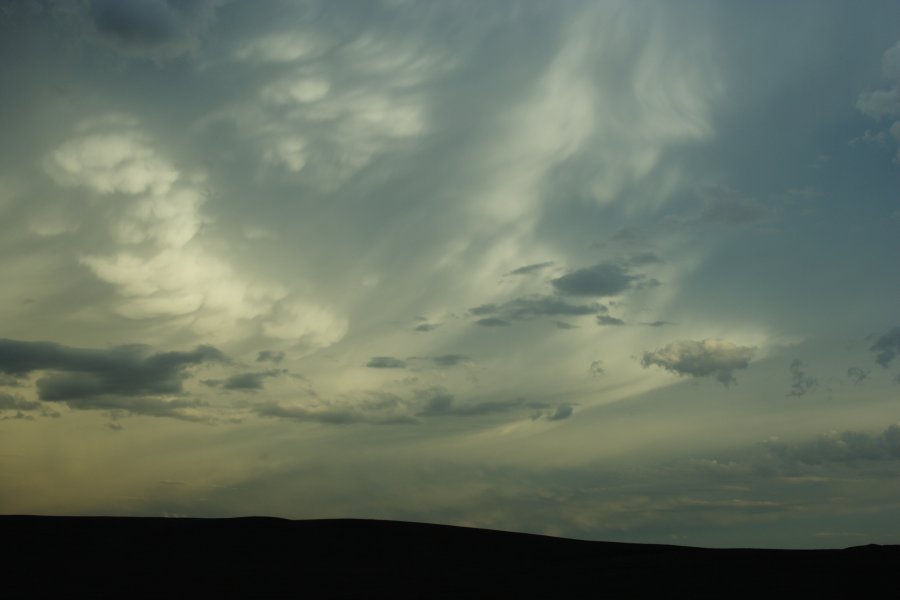 anvil thunderstorm_anvils : Scottsbluff, Nebraska, USA   9 June 2006