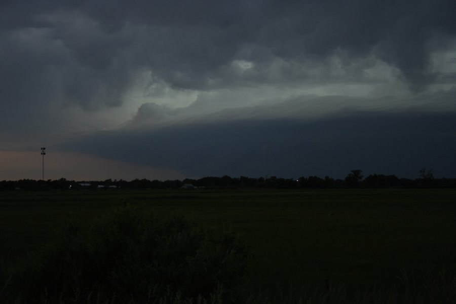 cumulonimbus thunderstorm_base : SE of Authur, Nebraska, USA   10 June 2006