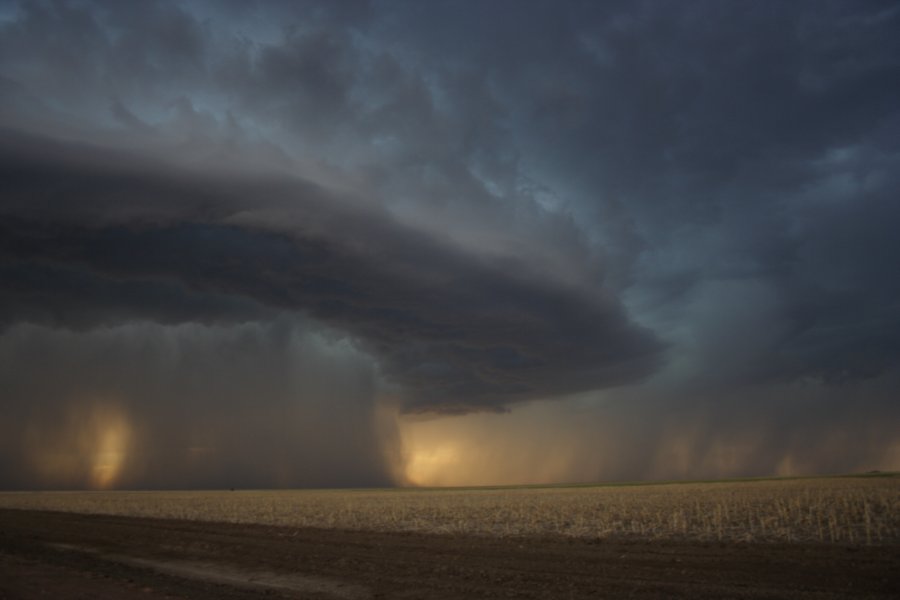 raincascade precipitation_cascade : S of Fort Morgan, Colorado, USA   11 June 2006