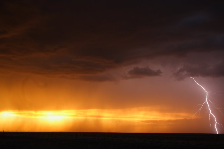 cumulonimbus thunderstorm_base : S of Fort Morgan, Colorado, USA   11 June 2006