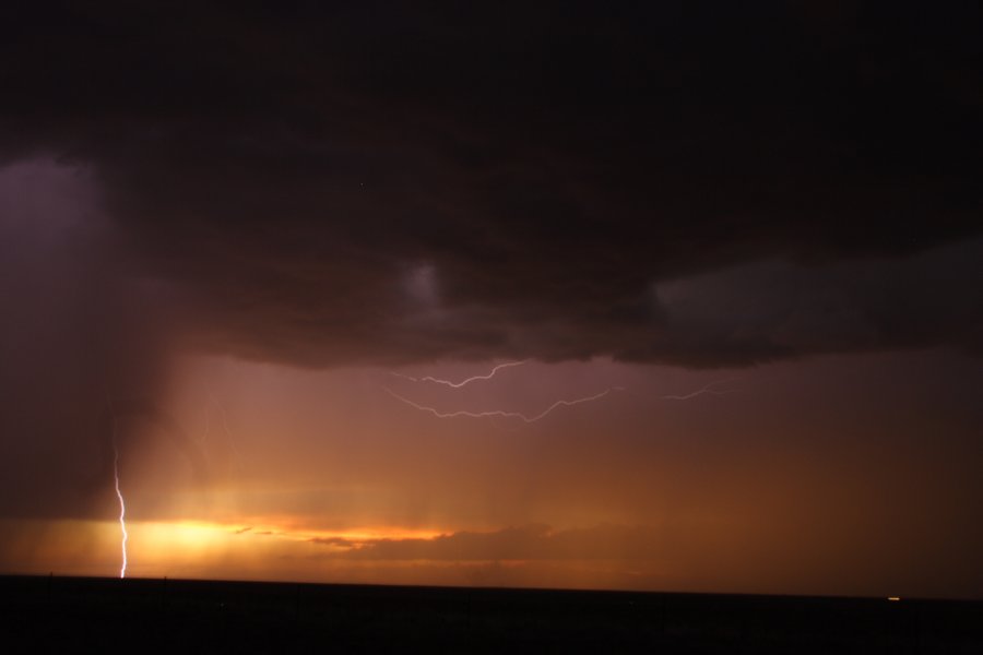 raincascade precipitation_cascade : S of Fort Morgan, Colorado, USA   11 June 2006