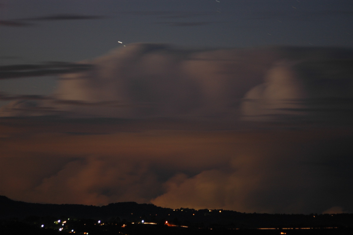 thunderstorm cumulonimbus_incus : McLeans Ridges, NSW   24 June 2006