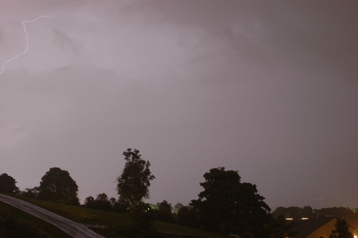 lightning lightning_bolts : McLeans Ridges, NSW   26 October 2006