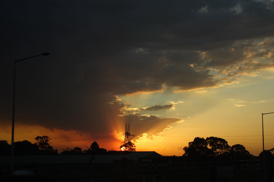 halosundog halo_sundog_crepuscular_rays : M7 freeway N of Campbelltown, NSW   31 October 2006