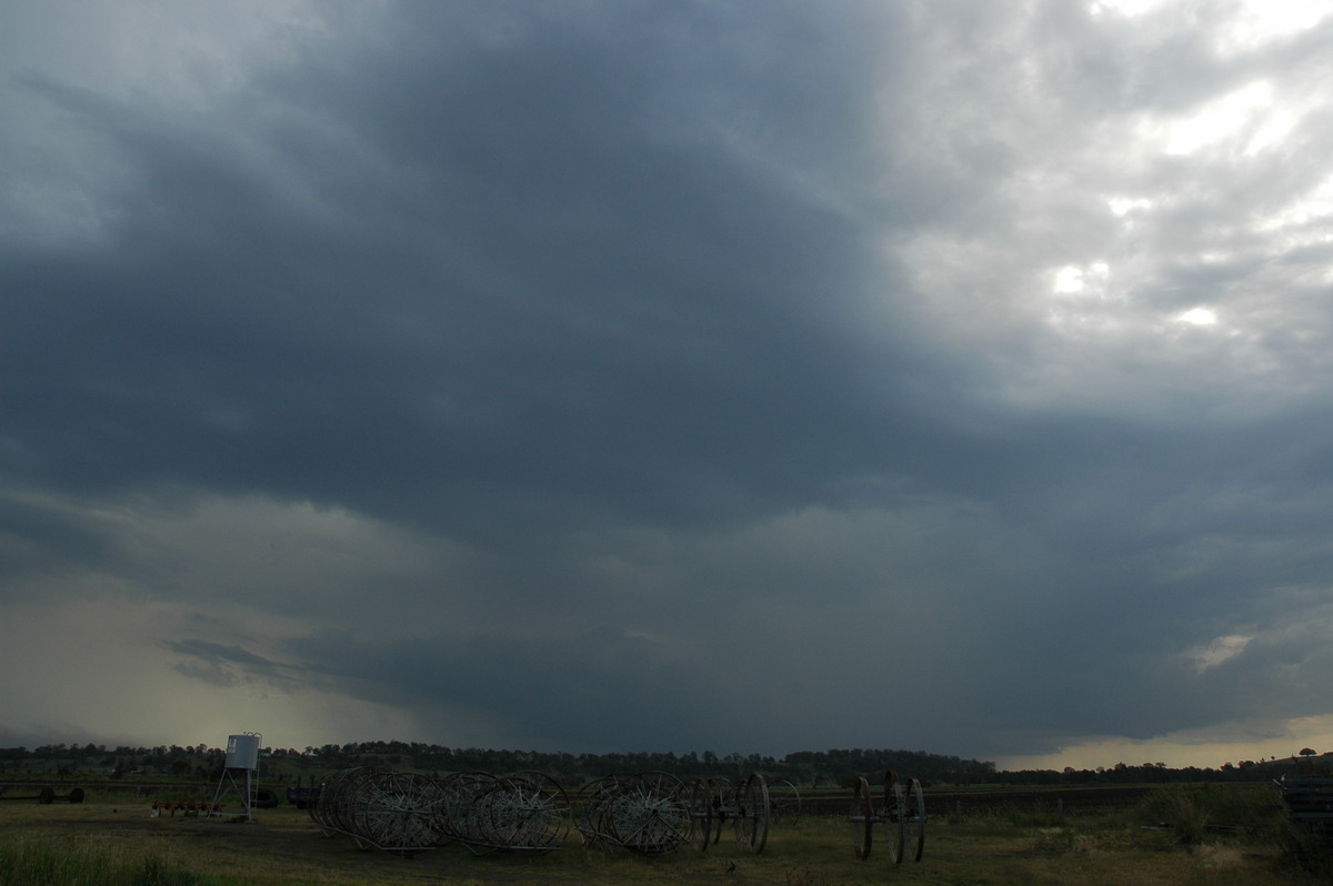 cumulonimbus thunderstorm_base : Ruthven, NSW   2 November 2006