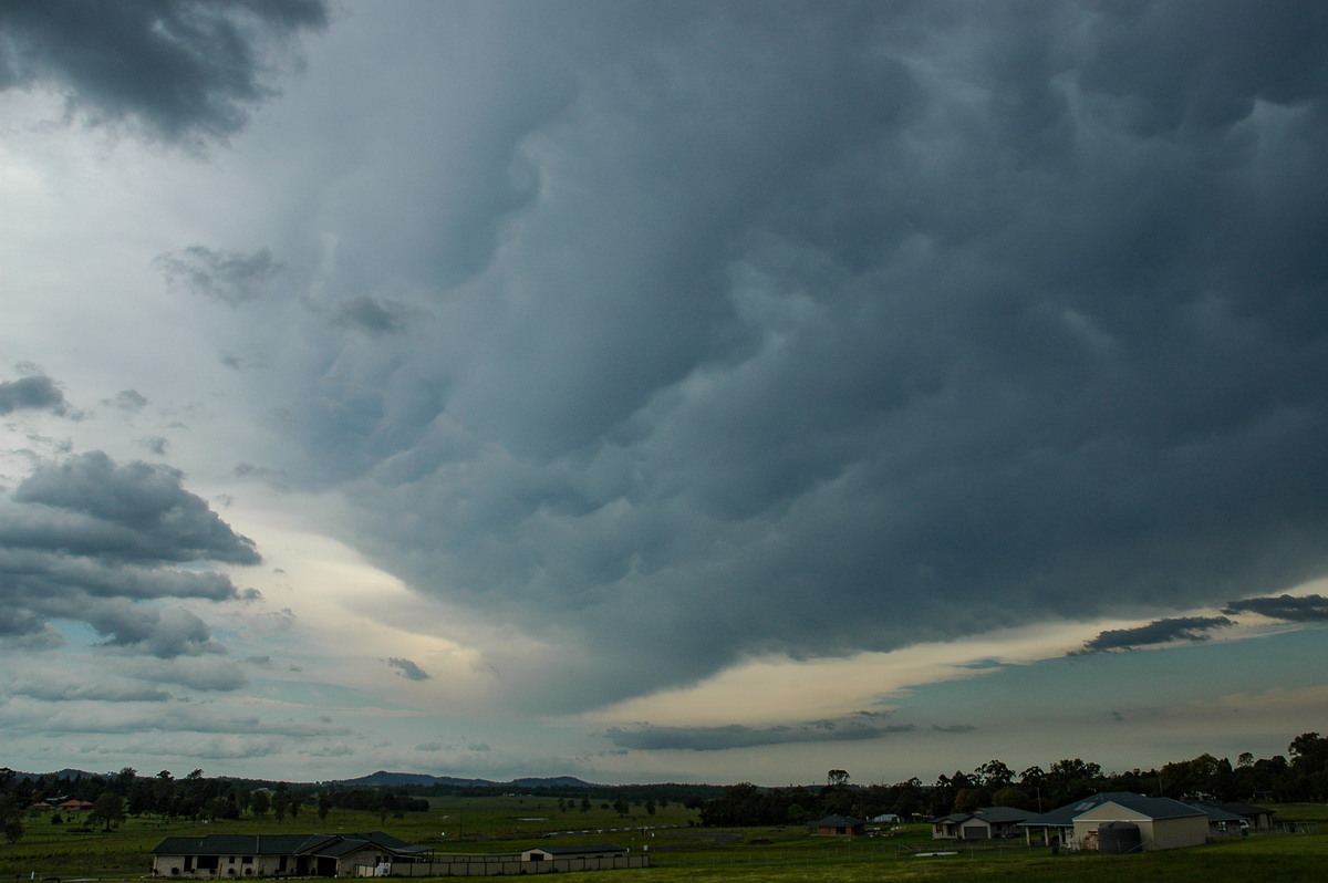 anvil thunderstorm_anvils : N of Casino, NSW   8 November 2006