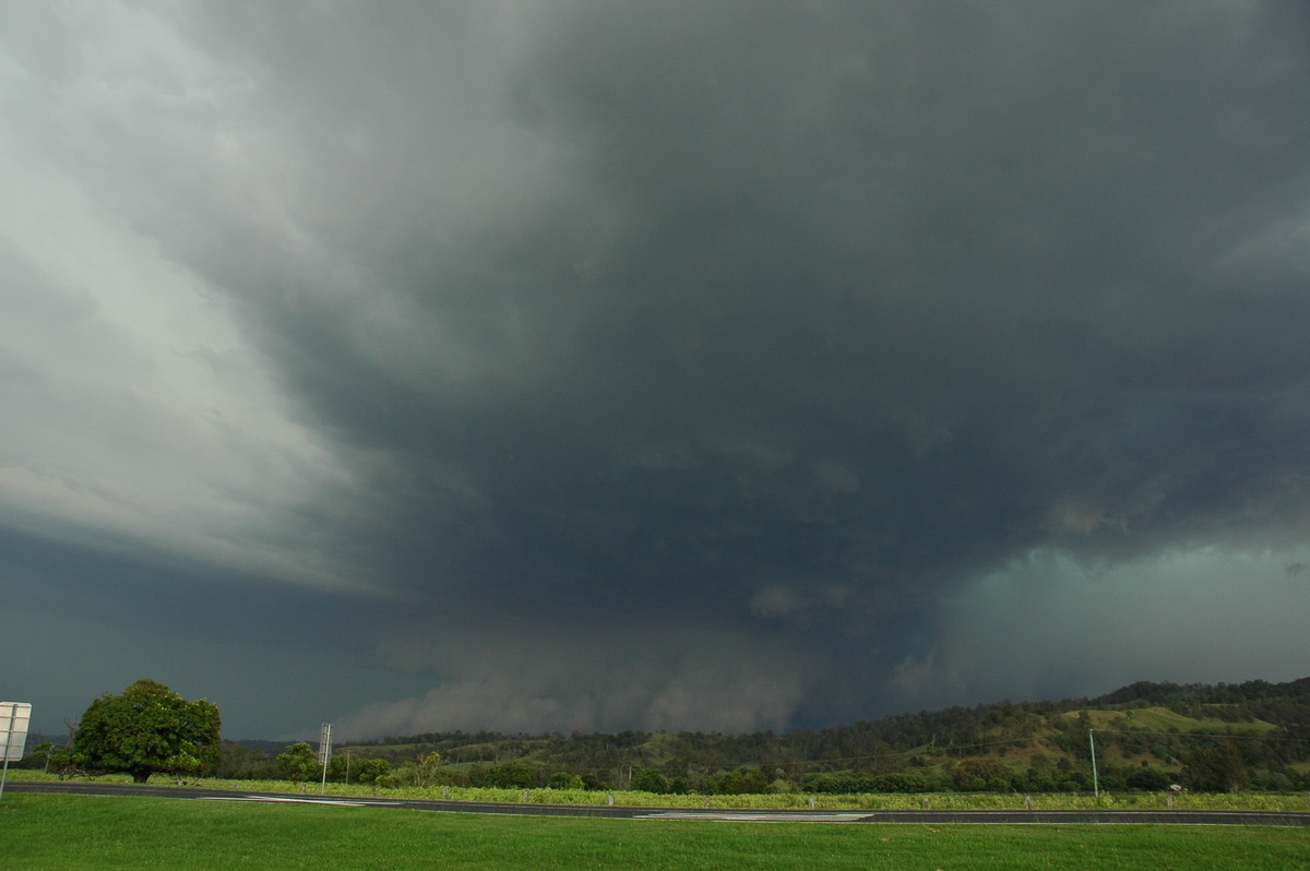 cumulonimbus supercell_thunderstorm : Wiangaree, NSW   8 November 2006