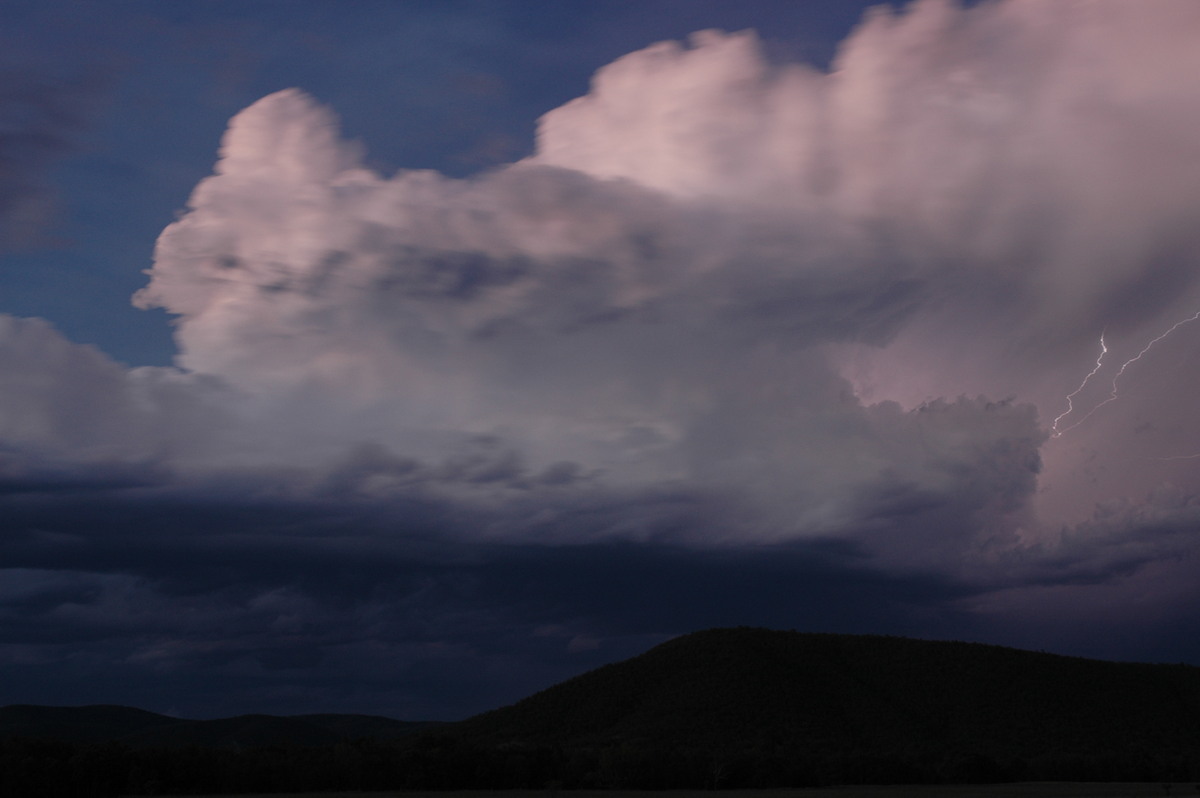 lightning lightning_bolts : W of Tenterfield, NSW   8 November 2006