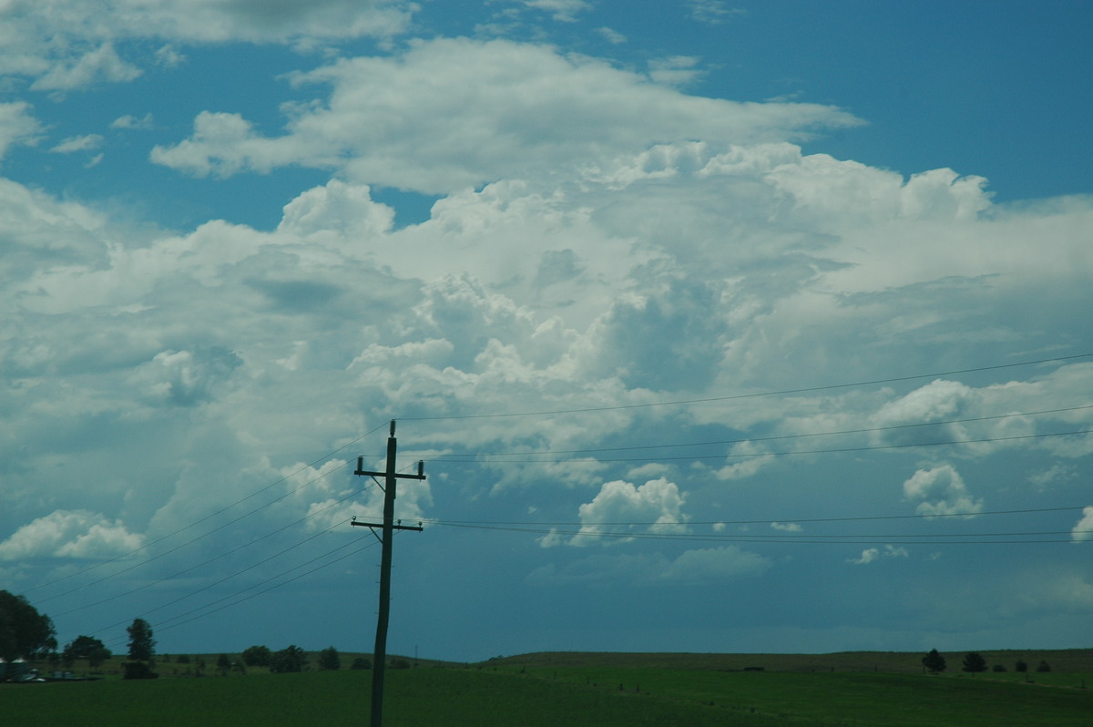 thunderstorm cumulonimbus_incus : W of Casino, NSW   11 November 2006