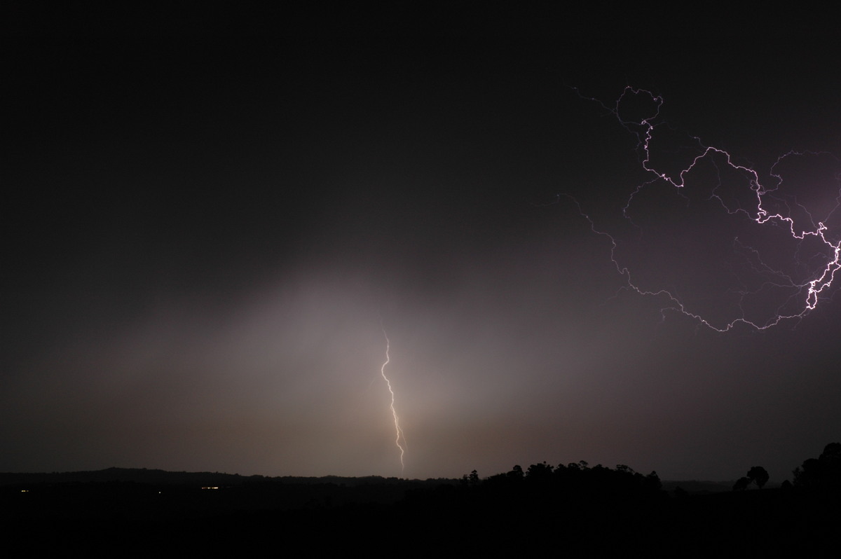 lightning lightning_bolts : McLeans Ridges, NSW   13 November 2006