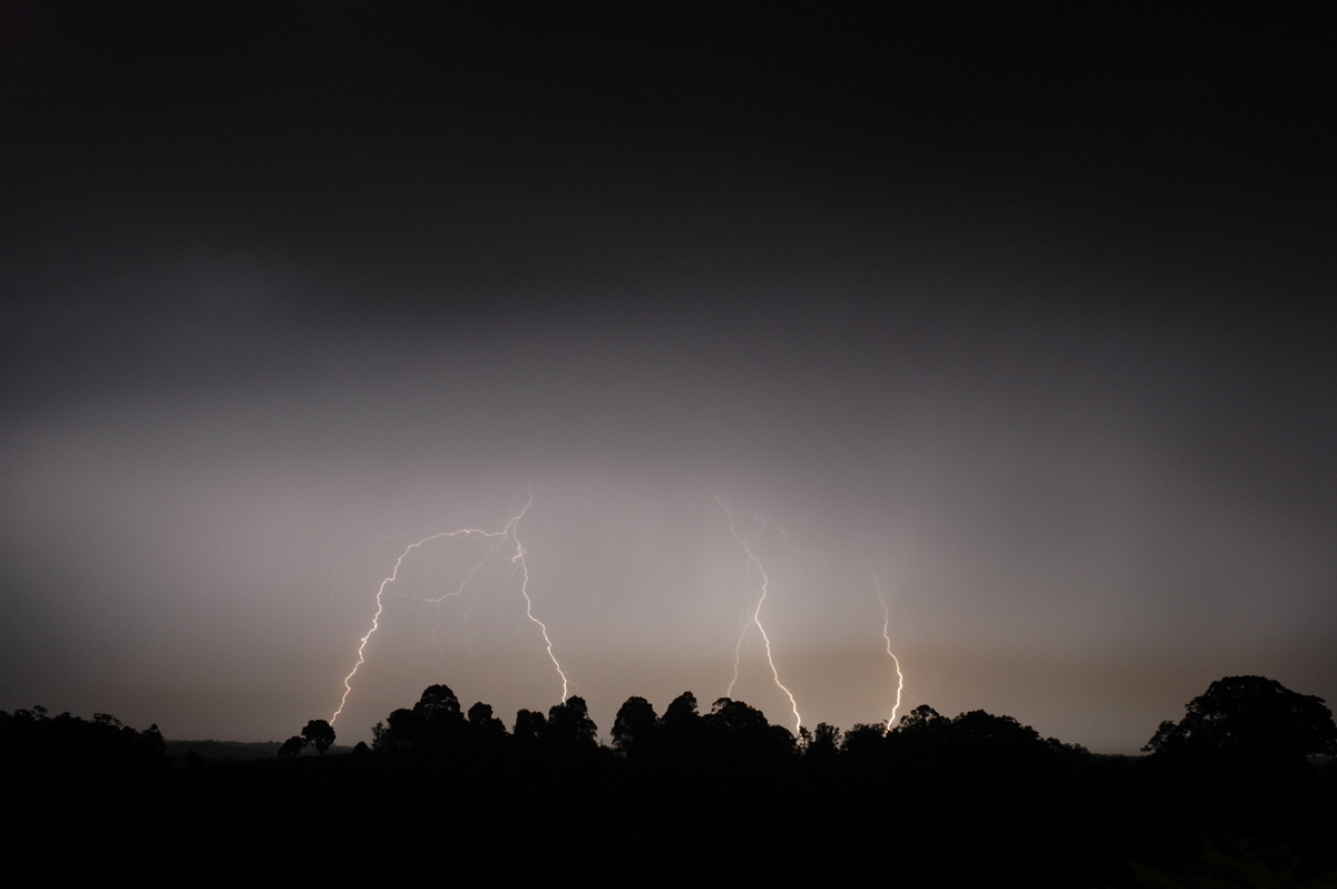 lightning lightning_bolts : McLeans Ridges, NSW   13 November 2006