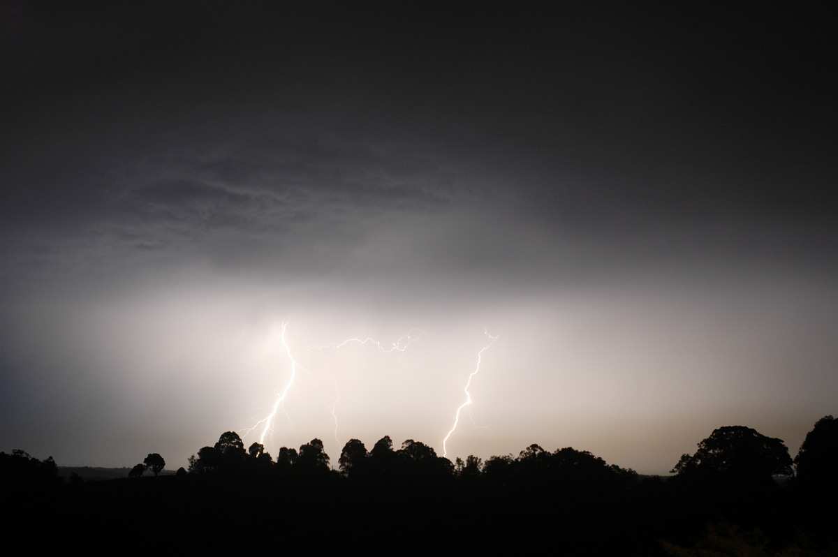 lightning lightning_bolts : McLeans Ridges, NSW   13 November 2006