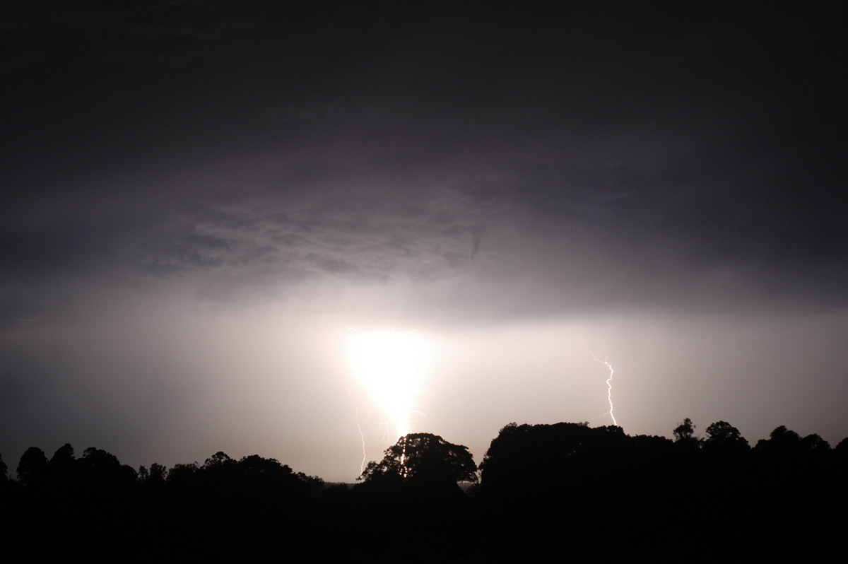 lightning lightning_bolts : McLeans Ridges, NSW   13 November 2006