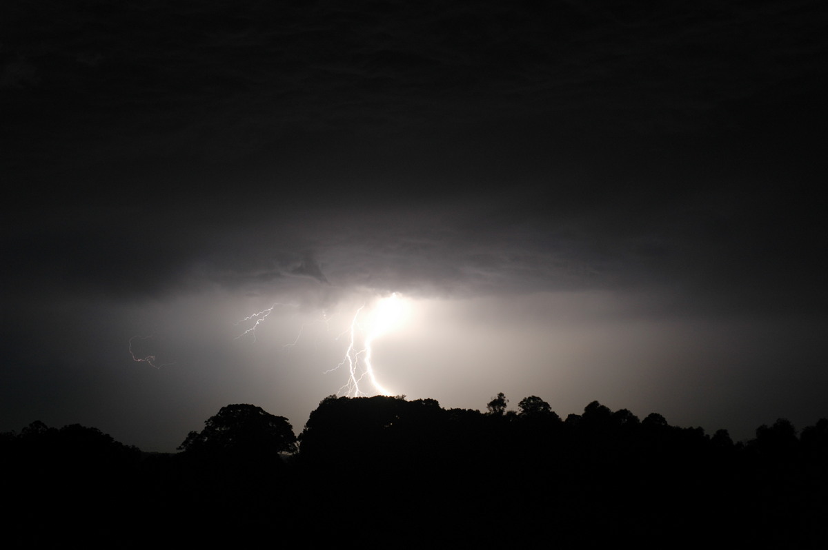 lightning lightning_bolts : McLeans Ridges, NSW   13 November 2006