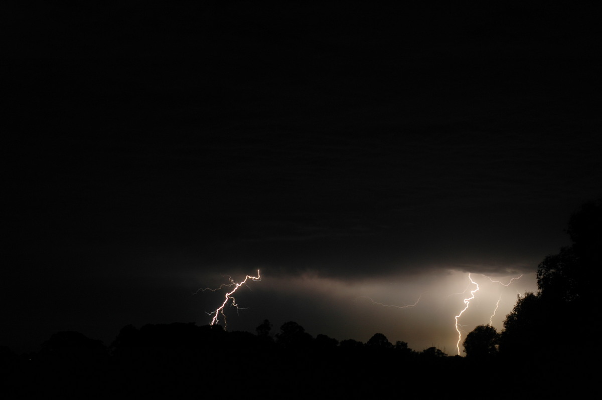 lightning lightning_bolts : McLeans Ridges, NSW   13 November 2006