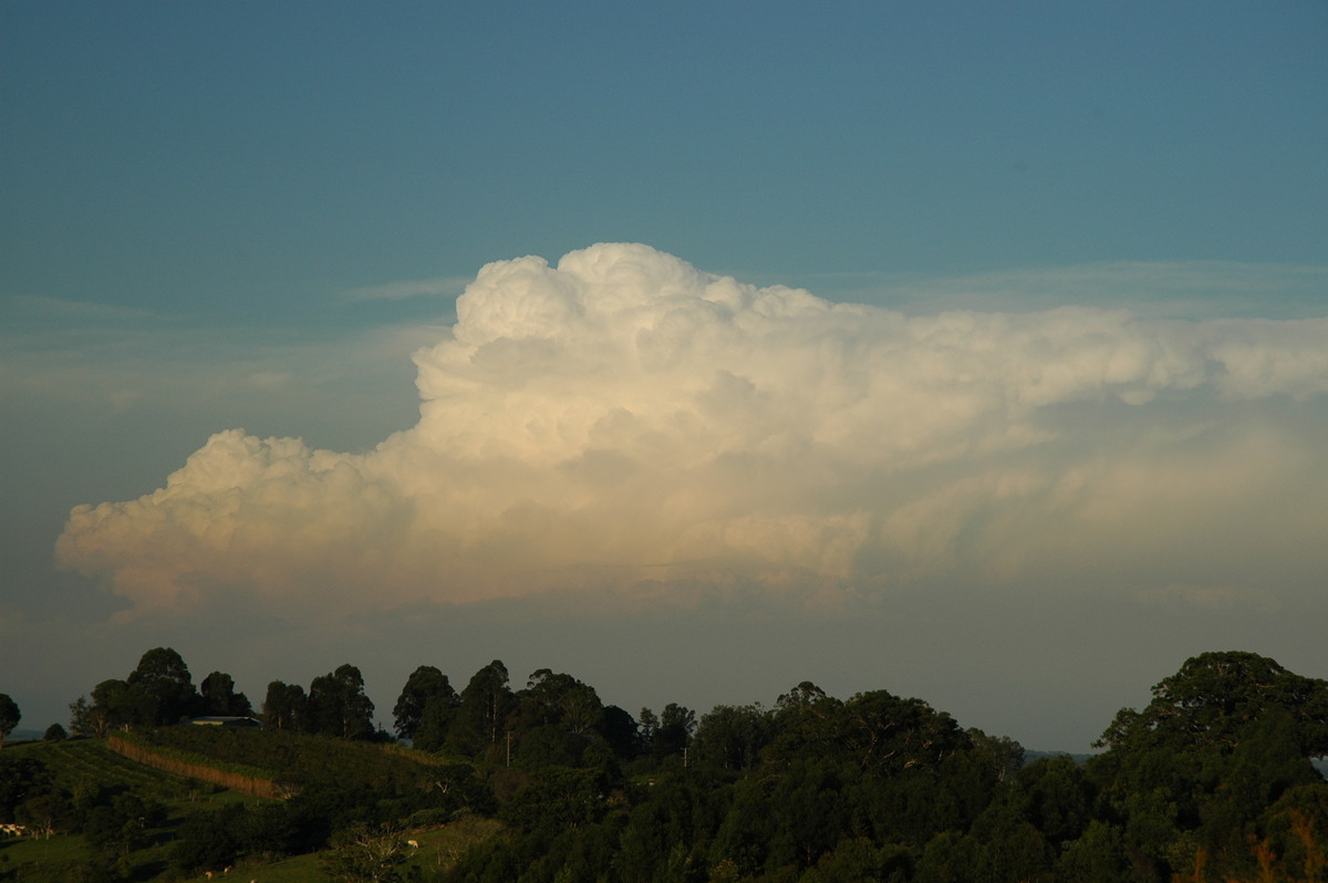 overshoot overshooting_top : McLeans Ridges, NSW   15 November 2006