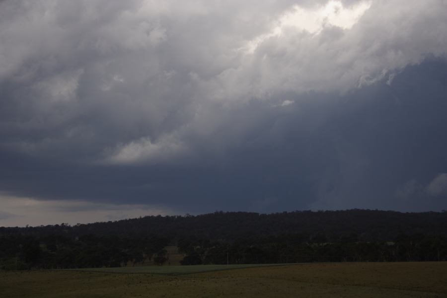 cumulonimbus thunderstorm_base : E of Guyra, NSW   27 November 2006