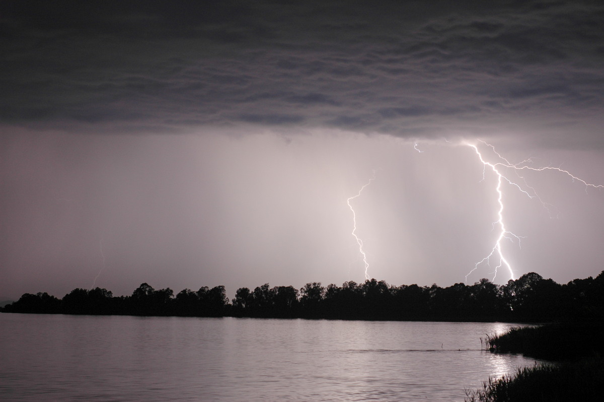 lightning lightning_bolts : Lawrence, NSW   28 November 2006