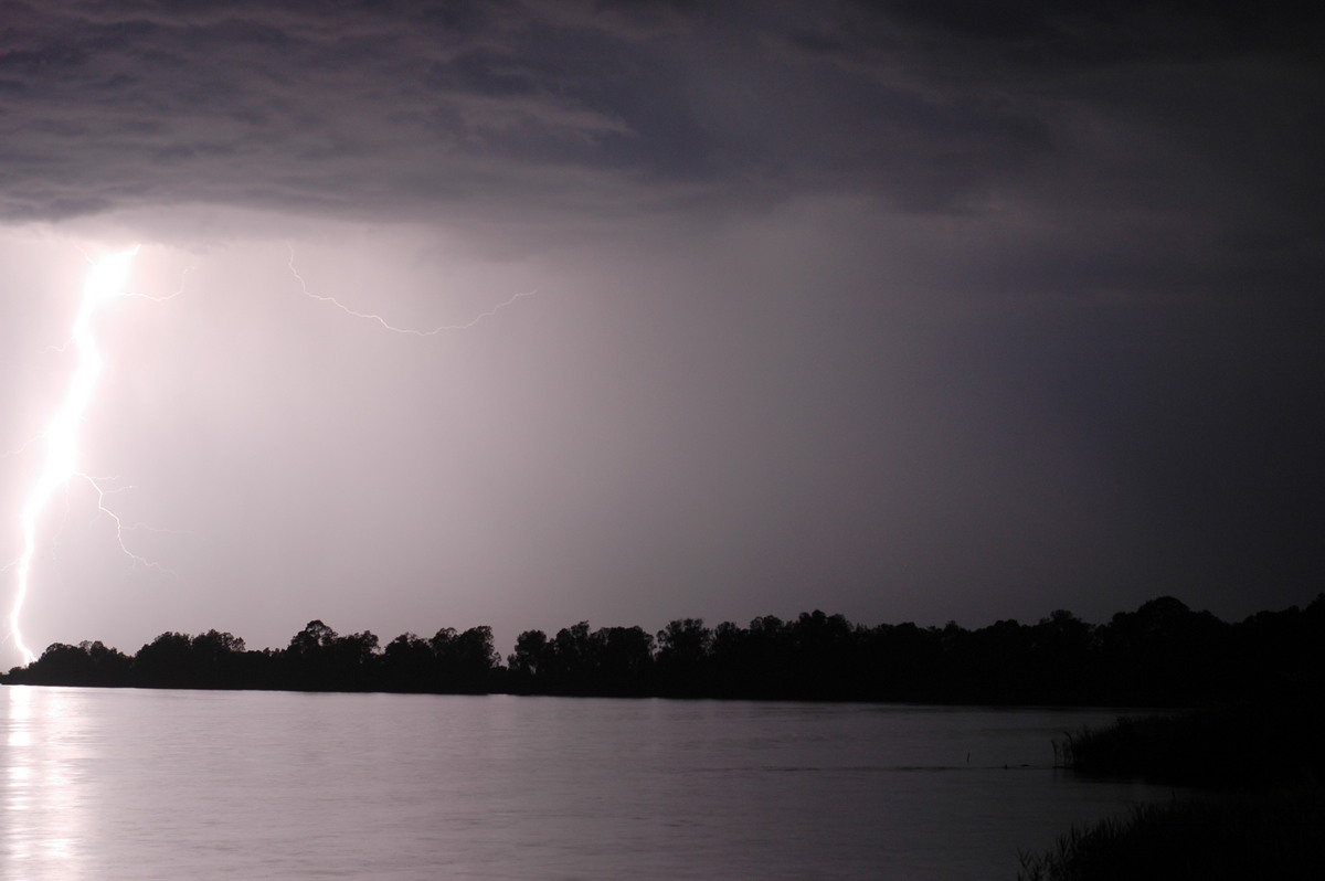 lightning lightning_bolts : Lawrence, NSW   28 November 2006