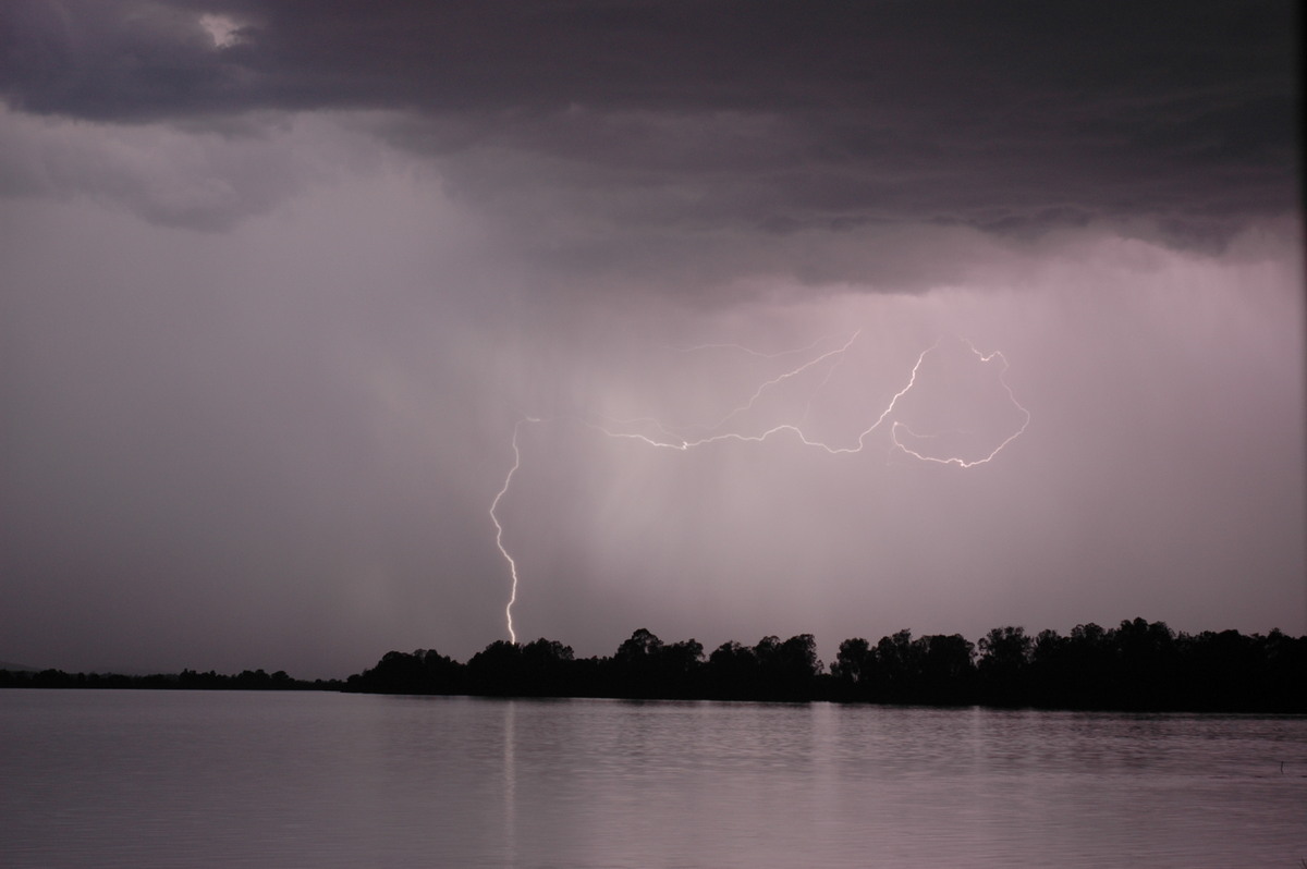 lightning lightning_bolts : Lawrence, NSW   28 November 2006