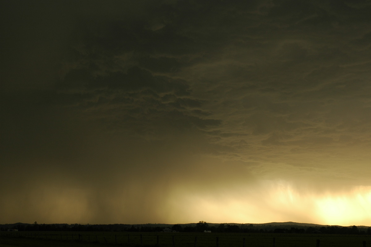 cumulonimbus thunderstorm_base : N of Casino, NSW   29 November 2006