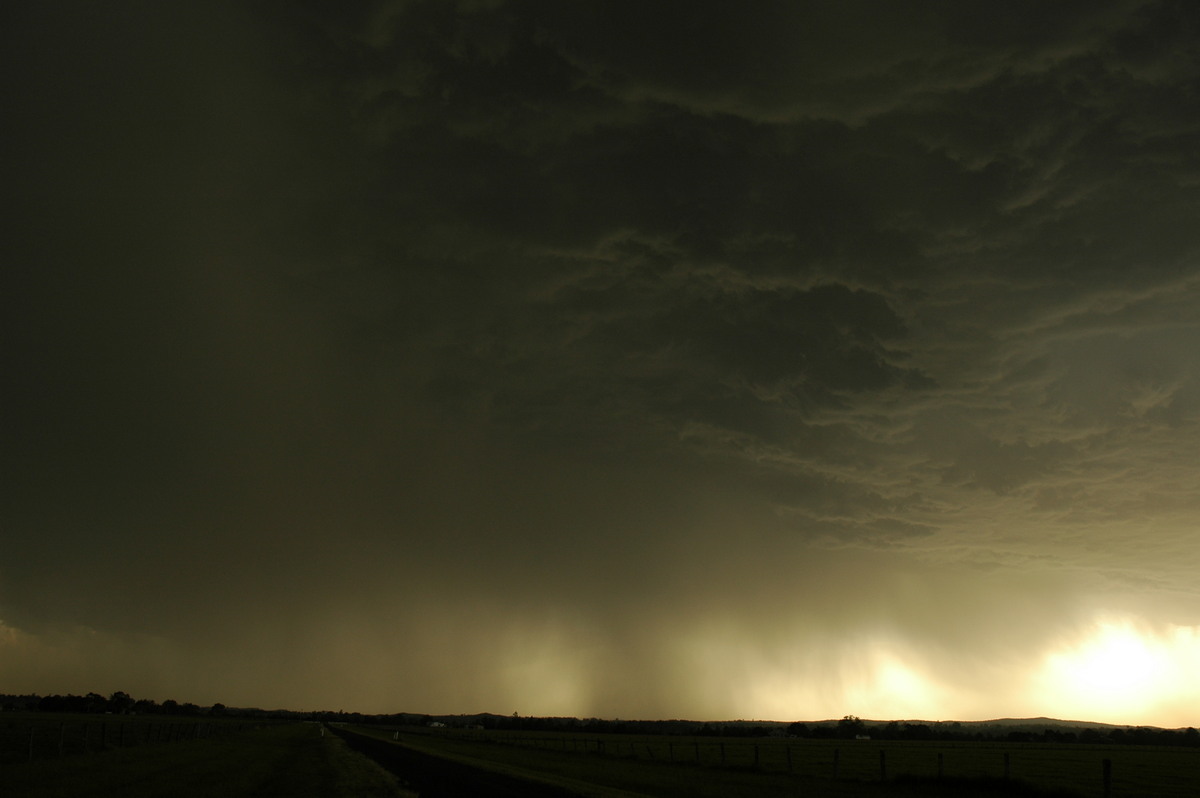 cumulonimbus thunderstorm_base : N of Casino, NSW   29 November 2006