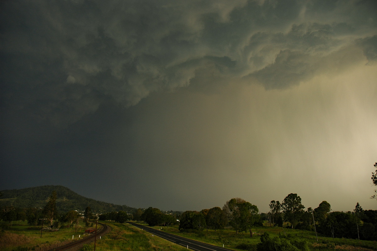 raincascade precipitation_cascade : Kyogle, NSW   29 November 2006