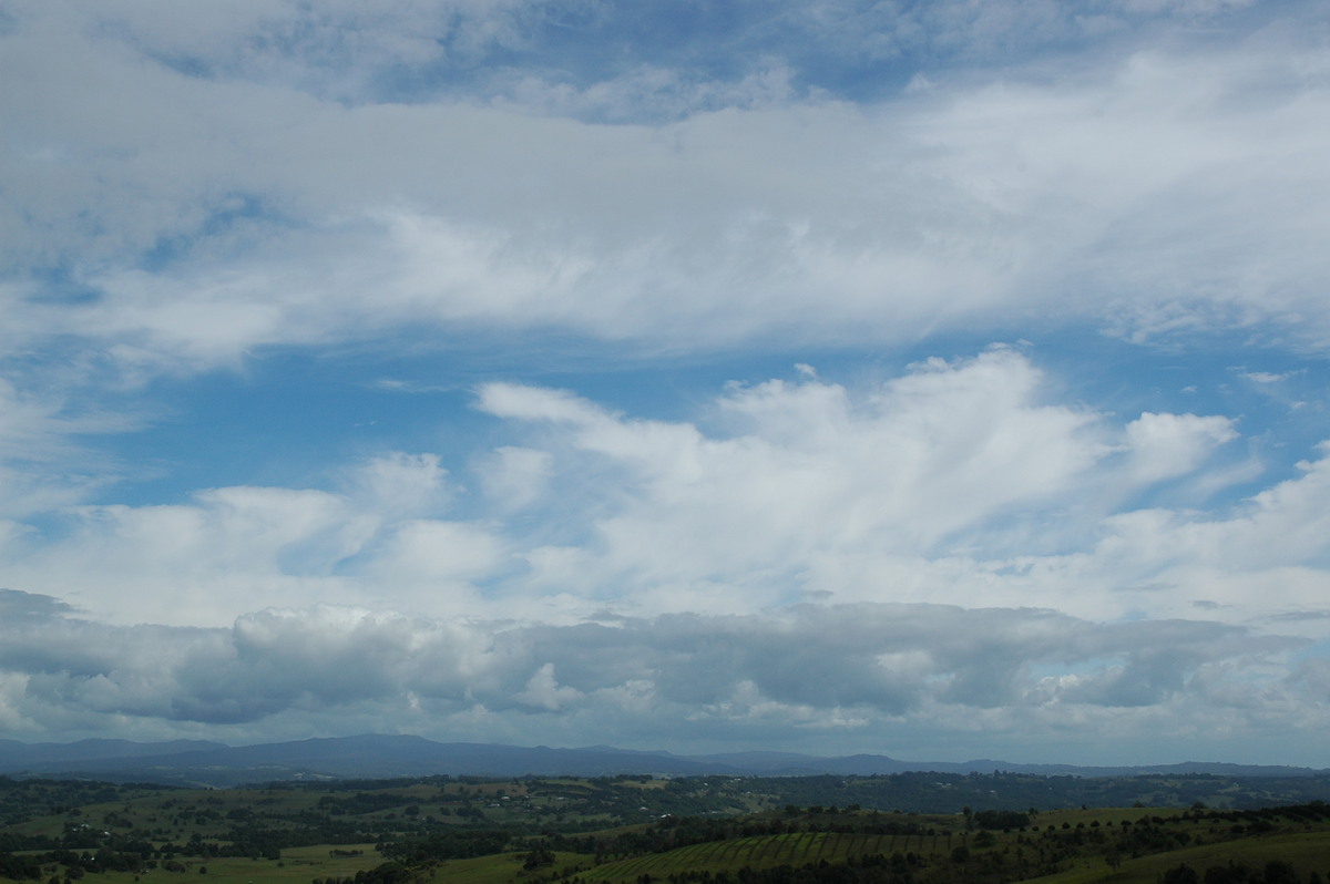 cirrus cirrus_cloud : McLeans Ridges, NSW   11 December 2006