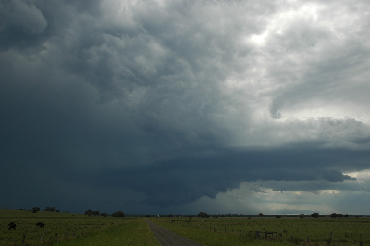 wallcloud thunderstorm_wall_cloud : McKees Hill, NSW   14 December 2006