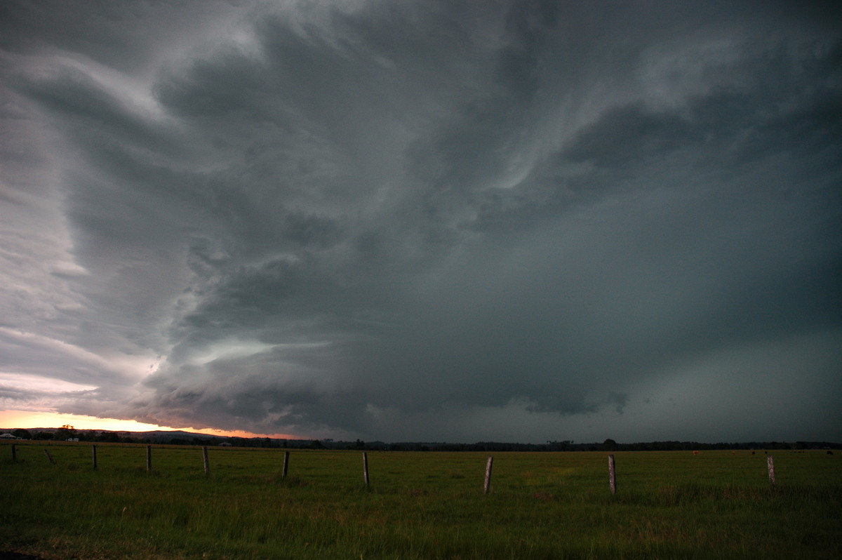 cumulonimbus thunderstorm_base : N of Casino, NSW   15 December 2006