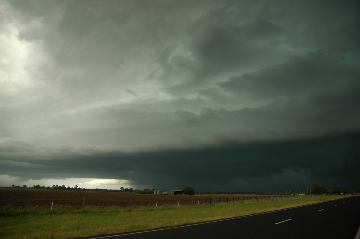 cumulonimbus thunderstorm_base : SE of Casino, NSW   15 December 2006