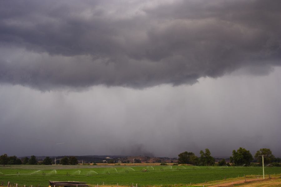 microburst micro_burst : Singleton, NSW   24 December 2006