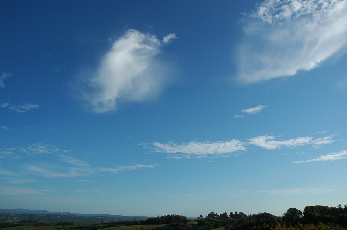 virga virga_pictures : McLeans Ridges, NSW   25 December 2006