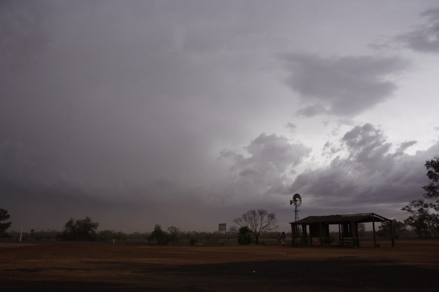 cumulonimbus supercell_thunderstorm : Barringun, NSW   2 January 2007