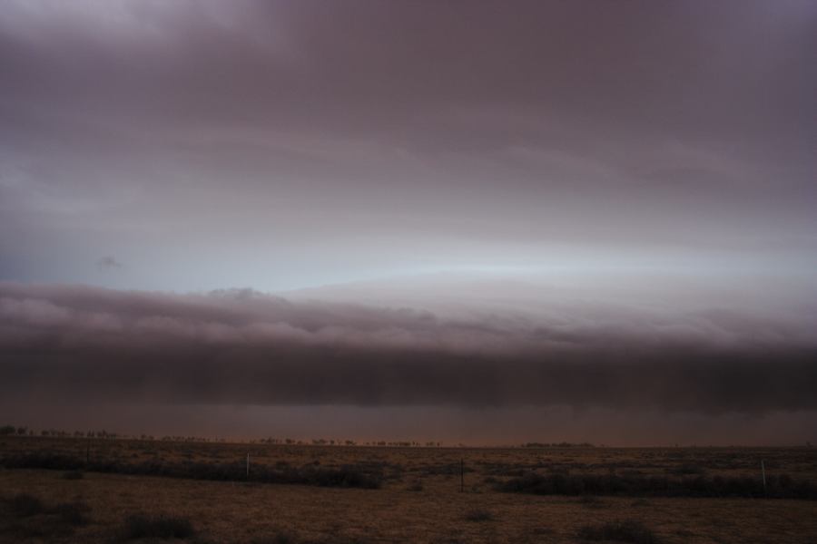 cumulonimbus supercell_thunderstorm : 30km N of Barringun, NSW   2 January 2007