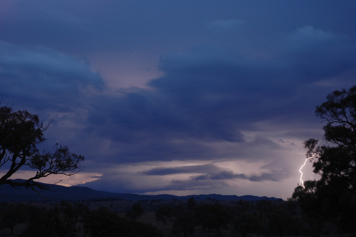 lightning lightning_bolts : W of Tenterfield, NSW   12 January 2007