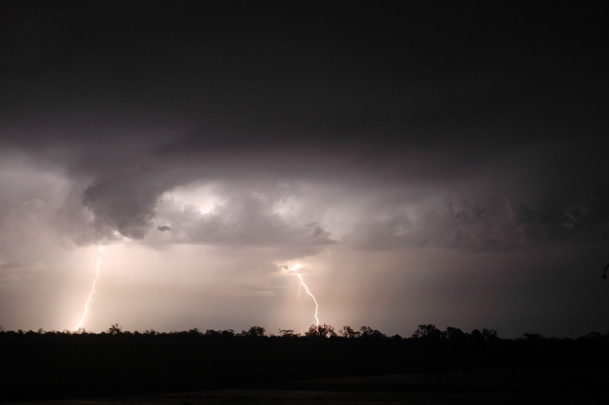 lightning lightning_bolts : Milmerran, QLD   13 January 2007